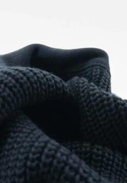 GAASTRA Ascott - Vest - Navy 5 GAASTRA Ascott - Vest - Navy -Gaastra Mode Deals Verkoopwinkel 298956c0eb974851b2e927b335316698